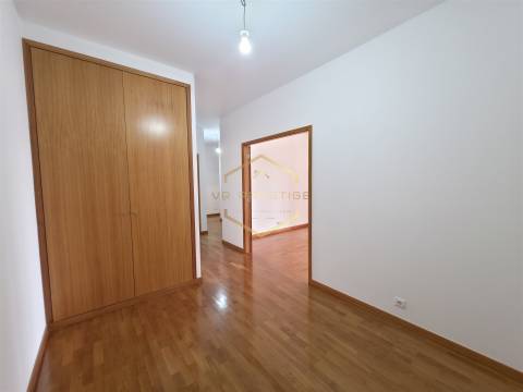Apartamento T3 Venda em Póvoa de Varzim, Beiriz e Argivai,Póvoa de Varzim