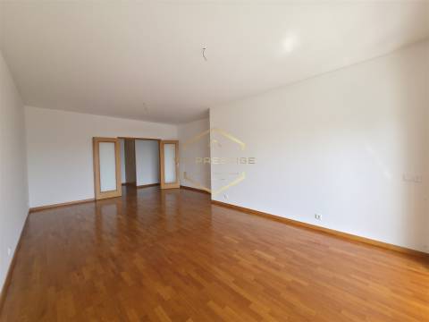 Apartamento T3 Venda em Póvoa de Varzim, Beiriz e Argivai,Póvoa de Varzim