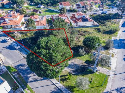 Lote com projeto aprovado no Nadadouro