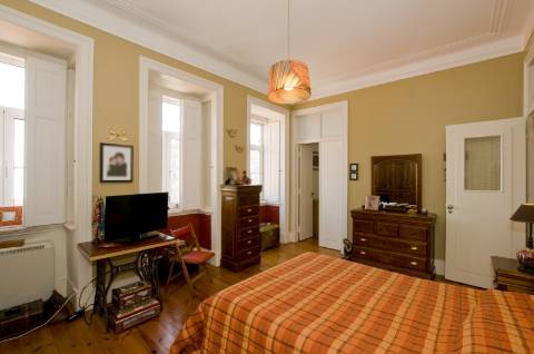 Apartamento T6 de charme com 200m2 nos Anjos