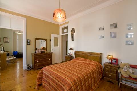 Apartamento T6 de charme com 200m2 nos Anjos