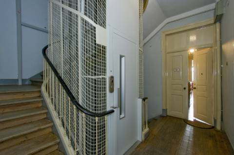 Apartamento T6 de charme com 200m2 nos Anjos