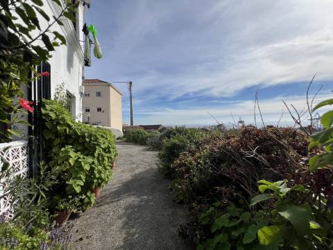 Prédio no Beato com vista para o Rio Tejo