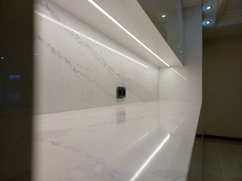 Moradia T7 independente inserida em 4666m² de terreno, em Casais da Bidoeira