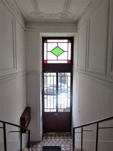 Apartamento T4 no Bairro das Colónias com inquilino