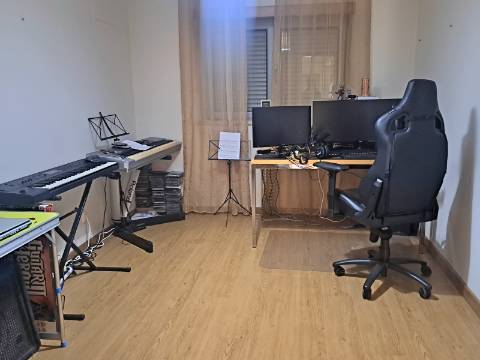 Moradia V3+1 com jardim e vista, a poucos minutos da Cidade de Leiria