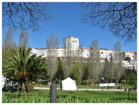 Terreno junto ao jardim de Queluz e Palácio Nacional