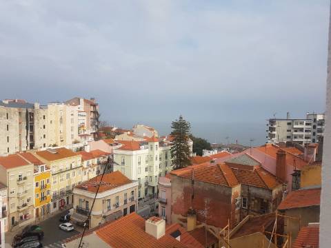 Apartamento T3 Duplex com vista rio