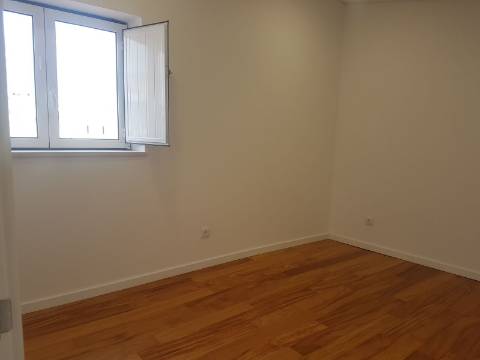 Apartamento T3 Duplex com vista rio