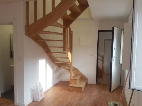 Apartamento T3 Duplex com vista rio