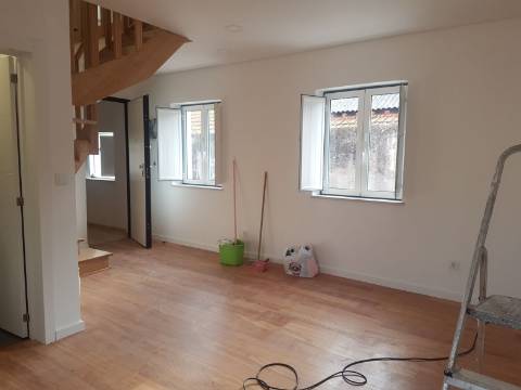 Apartamento T3 Duplex com vista rio