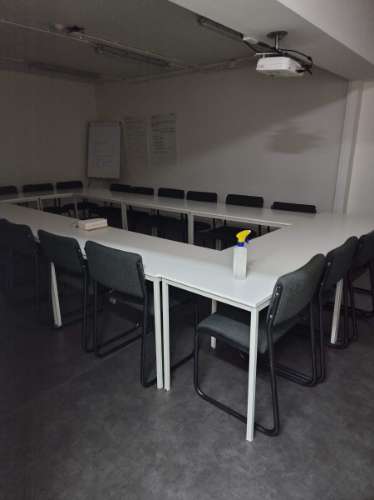 2 Lojas+1 Armazém com excelente taxa de rentabilidade no centro das Caldas da Rainha