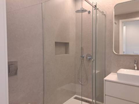 Apartamento T3 Duplex na cidade de Leiria com 3 suítes e vista para a cidade e castelo