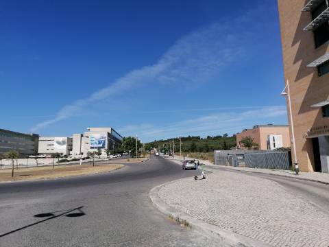 2 Moradias junto ao Polo Universitário da Ajuda