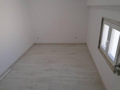 2 Moradias junto ao Polo Universitário da Ajuda