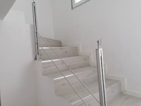 2 Moradias junto ao Polo Universitário da Ajuda