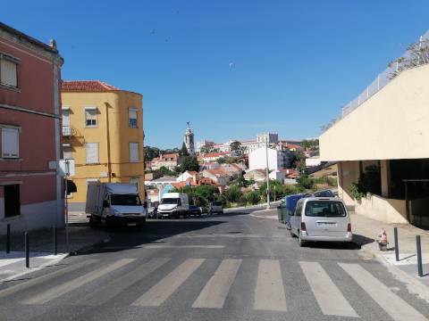 2 Moradias junto ao Polo Universitário da Ajuda