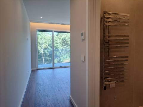 Apartamento T3 Duplex na cidade de Leiria com 3 suítes e vista para a cidade e castelo