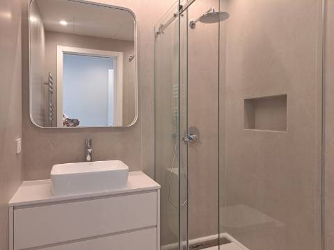 Apartamento T3 Duplex na cidade de Leiria com 3 suítes e vista para a cidade e castelo