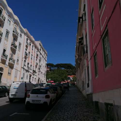 Prédio em Lisboa com rendimento