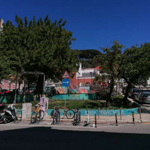 Prédio em Lisboa com rendimento