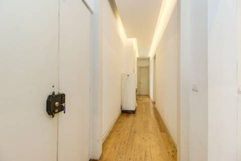 Apartamento T3 cheio de charme em plena Baixa Lisboeta