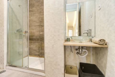 Apartamento T3 cheio de charme em plena Baixa Lisboeta