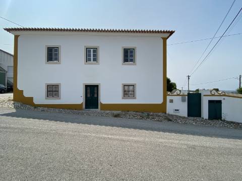 Moradia equipada e mobilada para arrendamento