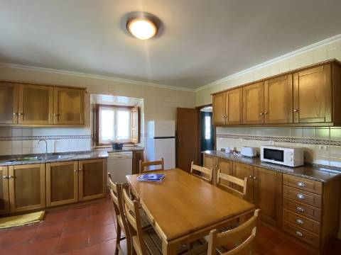 Moradia equipada e mobilada para arrendamento