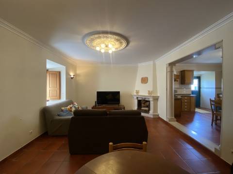 Moradia equipada e mobilada para arrendamento