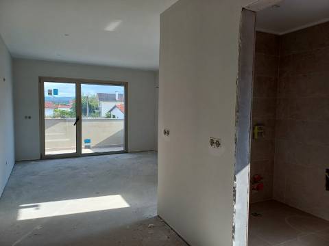 Moradia V4 Contemporânea, a 2 Minutos do Mosteiro da Batalha