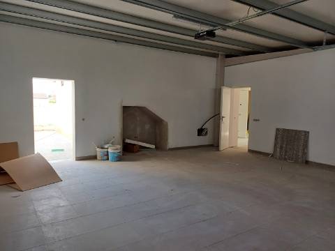 Moradia V4 Contemporânea, a 2 Minutos do Mosteiro da Batalha