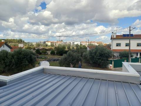 Moradia V4 Contemporânea, a 2 Minutos do Mosteiro da Batalha