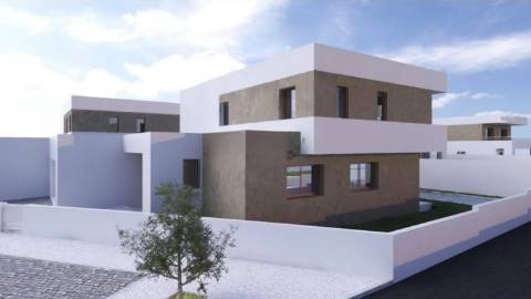 Moradia V4 Contemporânea, a 2 Minutos do Mosteiro da Batalha