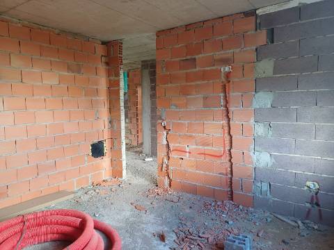 Moradia V4 Contemporânea, a 2 Minutos do Mosteiro da Batalha