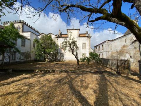 Palácio do Séc. XVII em Tábua