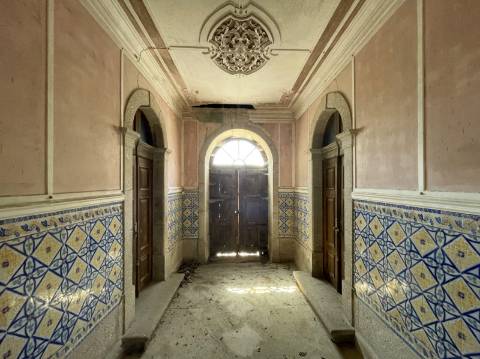 Palácio do Séc. XVII em Tábua