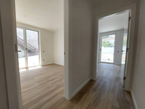 Moradia T4 com piscina, em São Gregório