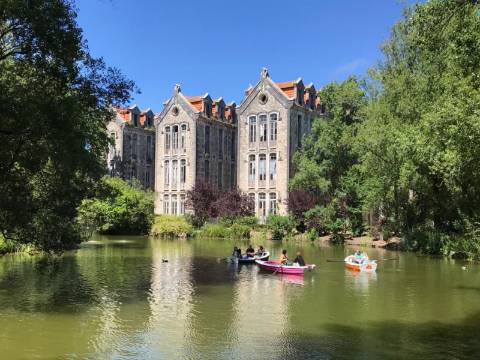 Moradia T4 com piscina, em São Gregório
