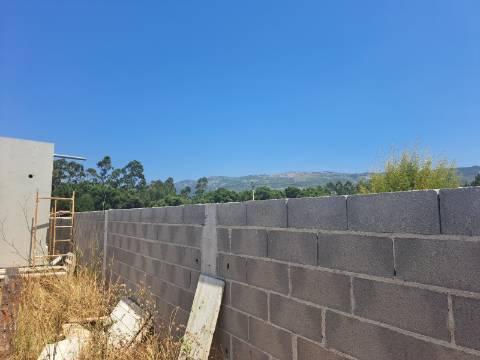 Moradia lote B - Moradia isolada térrea T3 com garagem e piscina em Lagoa do Cão, Aljubarrota