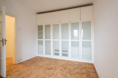 Apartamento T2 com vista de rio, totalmente renovado