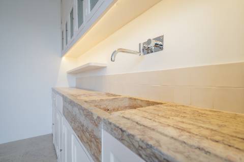 Apartamento T2 com vista de rio, totalmente renovado