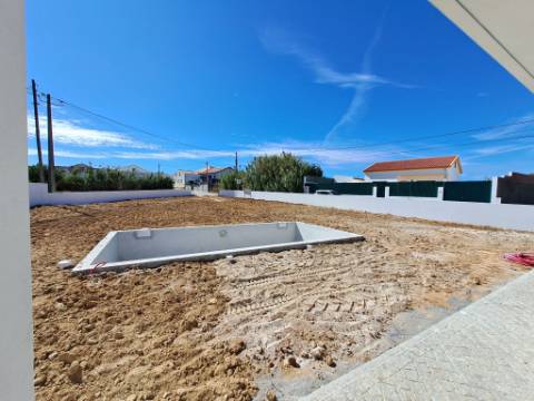 Moradia Térrea T3+1 com piscina em Geraldes