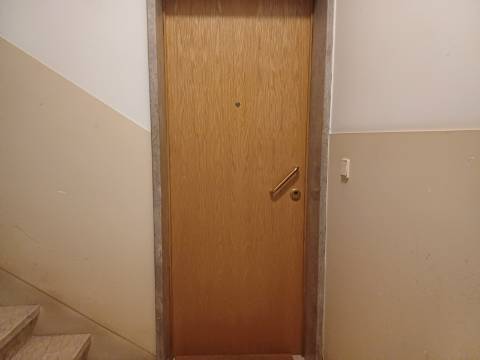 Excelente prédio renovado, de 10 fracções, em Benfica