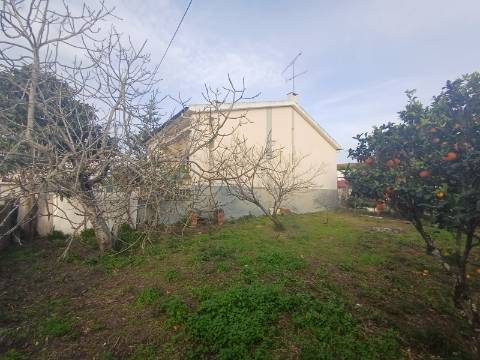 Moradia V5 com terreno urbano numa Localização Privilegiada em Leiria