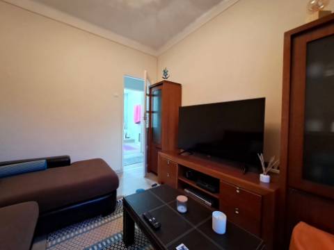 Moradia T3+1 com comércio no Cadaval