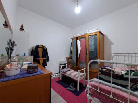 Moradia T3+1 com comércio no Cadaval