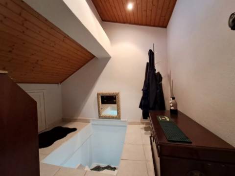 Moradia T3+1 com comércio no Cadaval