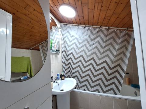 Moradia T3+1 com comércio no Cadaval