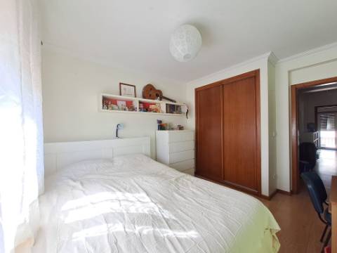 Moradia T3 em Casal Moinho